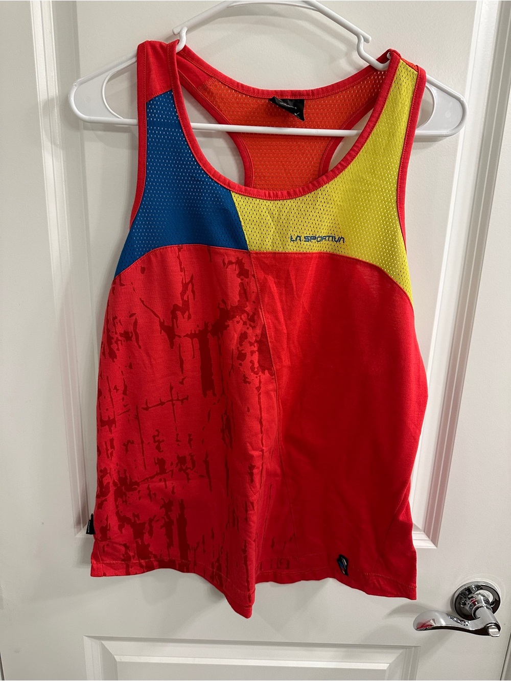 La Sportiva Women's Chemistry Tank Red Colorblock Performance - Large
